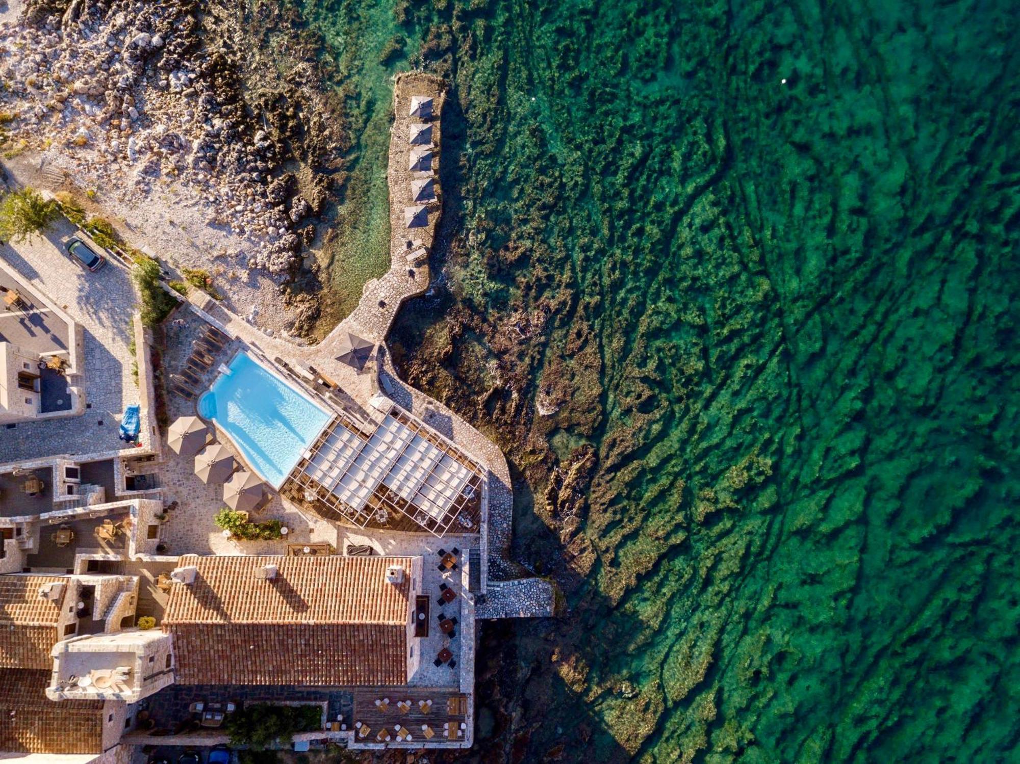 Kyrimai Hotel Yerolimin Exteriör bild
